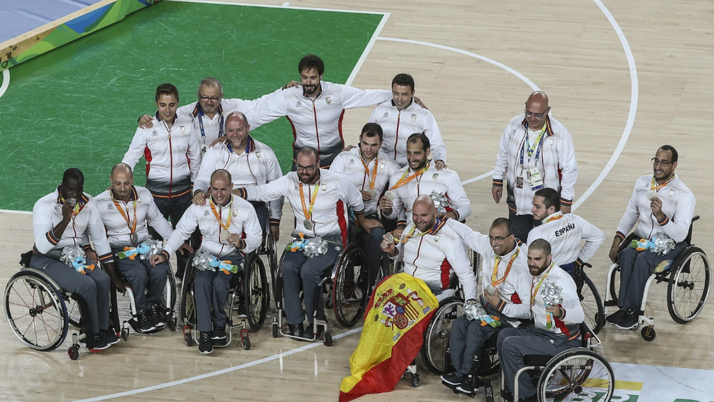 La selección española luce la plata en baloncesto La selección española luce la plata en baloncesto