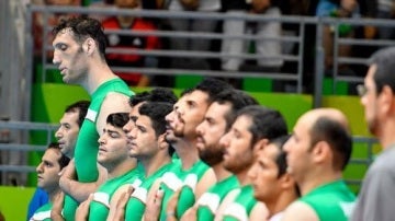 Morteza Mehrzad, un gigante en la selección iraní de sitting volley