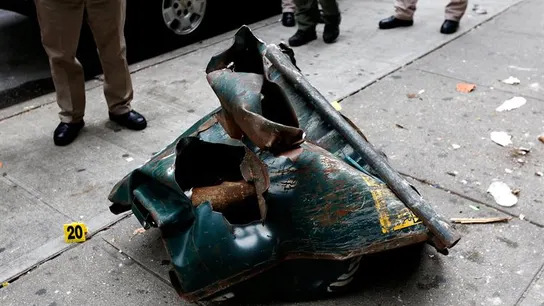 Un contenedor destrozado en el lugar de la explosión en Nueva York Un contenedor destrozado en el lugar de la explosión en Nueva York