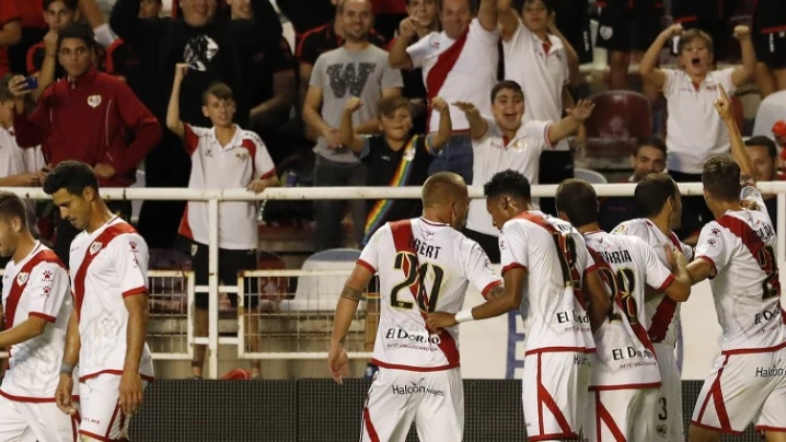 El Rayo Vallecano celebrando uno de sus dos goles contra el Getafe.