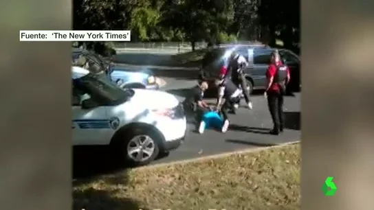 Frame 45.287146 de: CHARLOTTE Frame 45.287146 de: CHARLOTTE