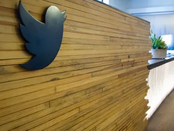 Twitter Twitter