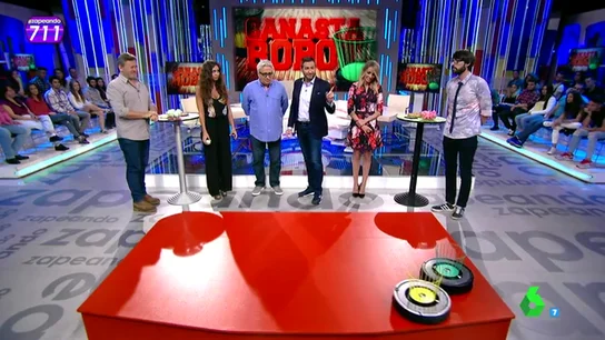 Frame 67.13606 de: Llega 'Canasta robot',el juego de la semAnna más picante: quien falle se come una guindilla" Frame 67.13606 de: Llega 'Canasta robot',el juego de la semAnna más picante: quien falle se come una guindilla"