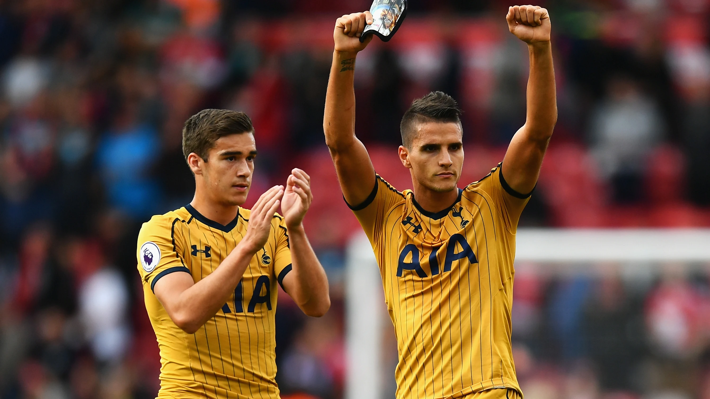 Los jugadores del Tottenham celebran su victoria contra el 'Boro'