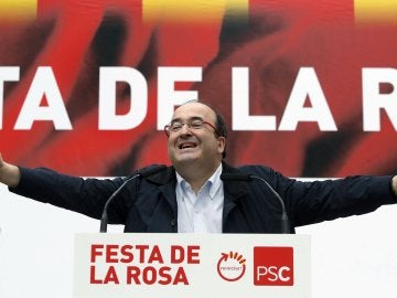 El secretario general del PSC, Miquel Iceta, durante su intervención en la fiesta de la Rosa del PSC El secretario general del PSC, Miquel Iceta, durante su intervención en la fiesta de la Rosa del PSC