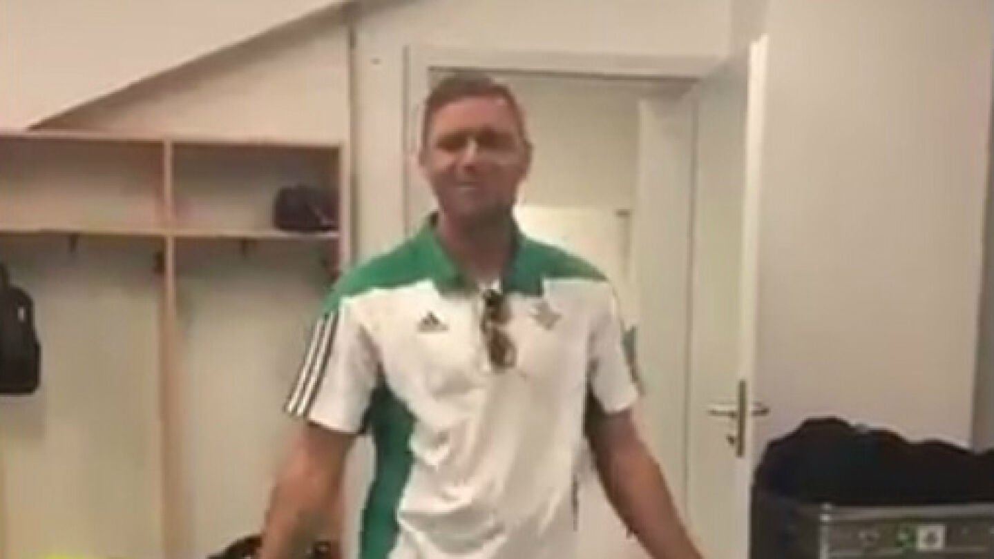 Joaqu&iacute;n bailando