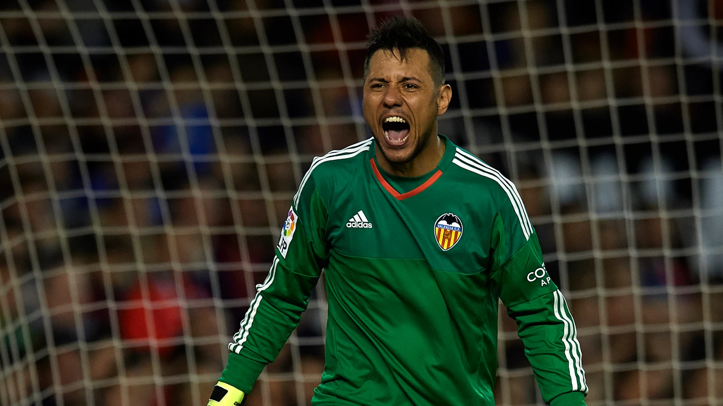 Diego Alves es el portero con más penaltis parados en la historia de la Liga Diego Alves es el portero con más penaltis parados en la historia de la Liga