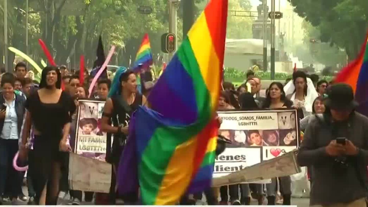 Manifestaci&oacute;n LGTBI en M&eacute;xico
