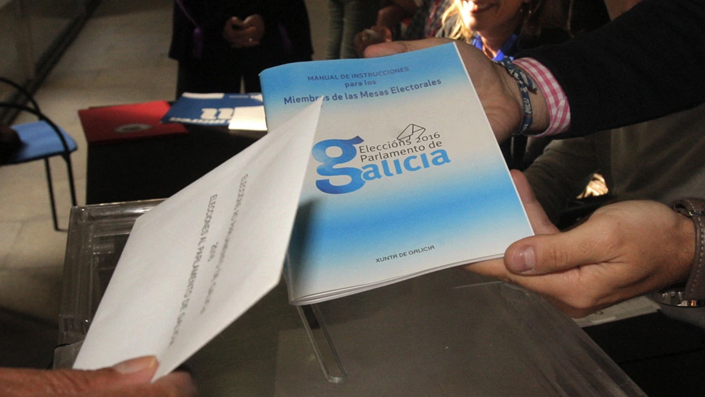 Manual de instrucciones para los miembros de mesas electorales en Galicia Manual de instrucciones para los miembros de mesas electorales en Galicia