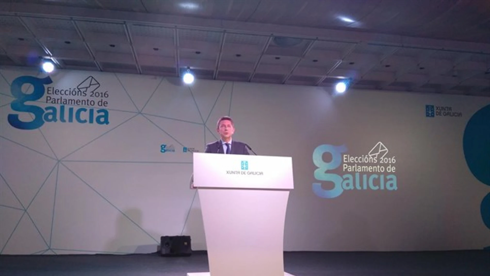 El secretario general de la Presidencia, Manuel Galdo, facilita los datos de participación en las elecciones gallegas del 25S