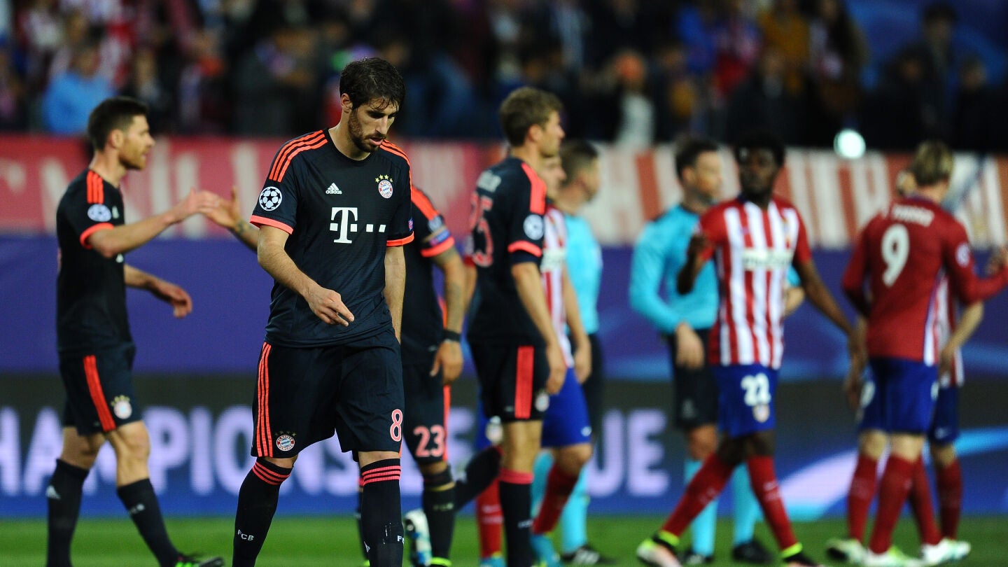 Los jugadores del Bayern, en el duelo de la temporada pasada en El Calder&oacute;n