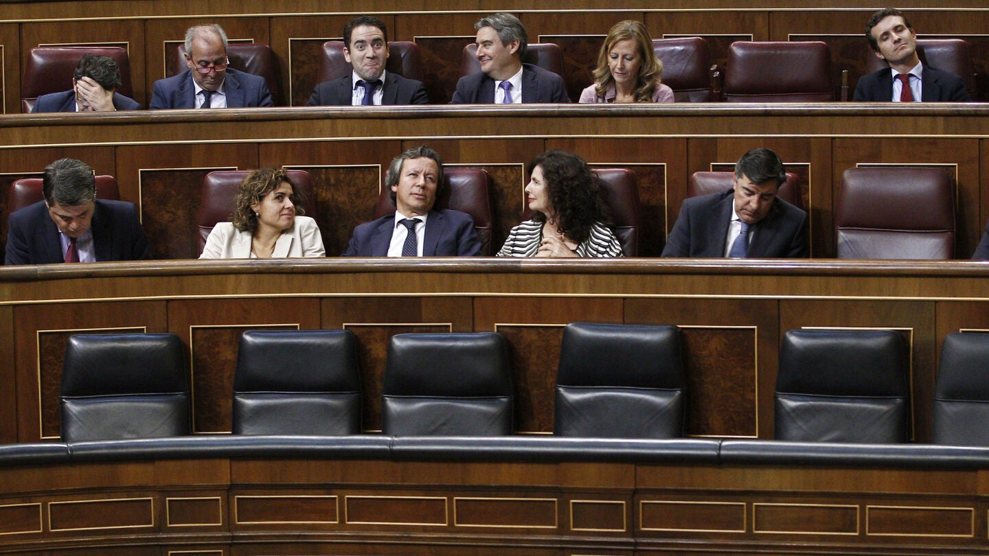 La bancada del Gobierno vac&iacute;a