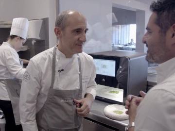 Paco Pérez, el chef 5 estrellas Michelin, junto a Jalis de la Serna Paco Pérez, el chef 5 estrellas Michelin, junto a Jalis de la Serna