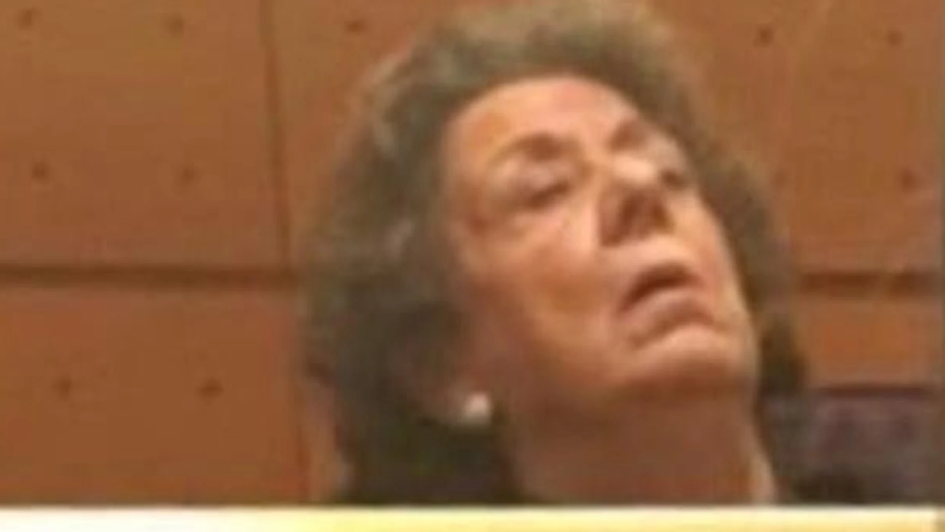 Rita Barberá se duerme en su vuelta al Senado