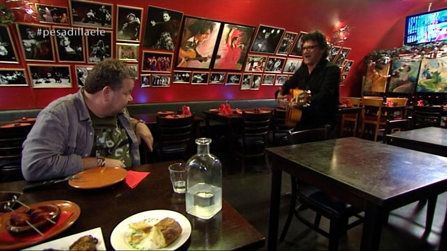 Ferm&iacute;n le canta una rumba a Alberto Chicote