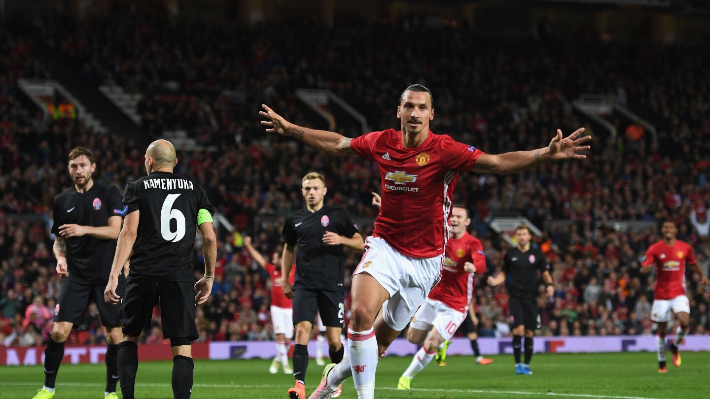 Zlatan Ibrahimovic, celebrando el gol al Zorya Luhansk 