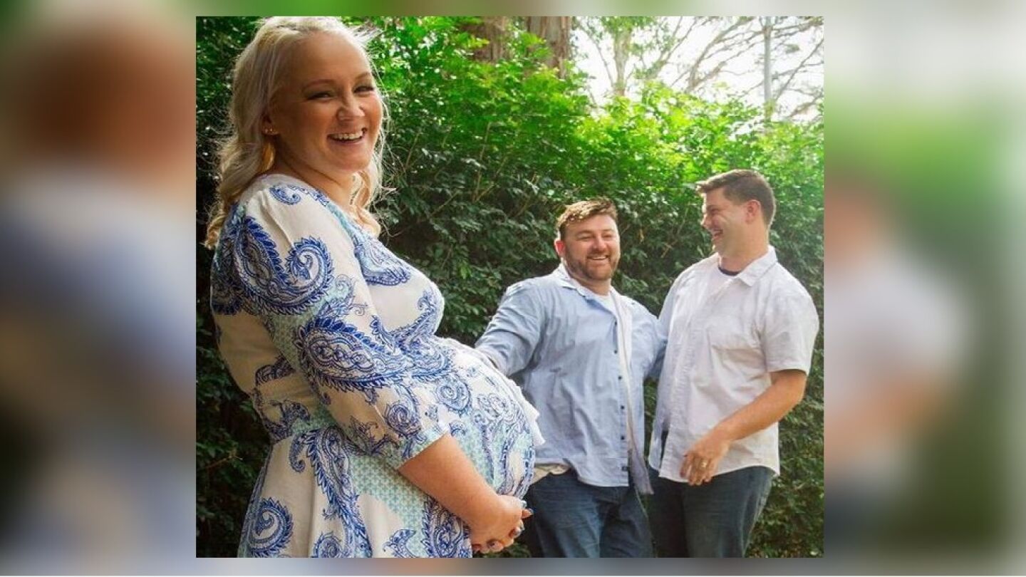 Imagen de los tres posando antes de que Ashlee diera a luz 