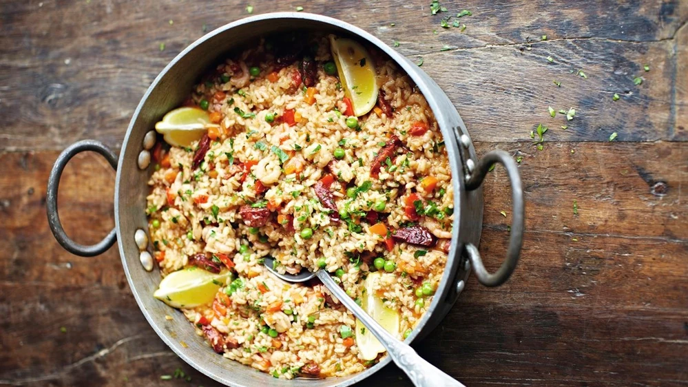 Polémica 'paella' con chorizo