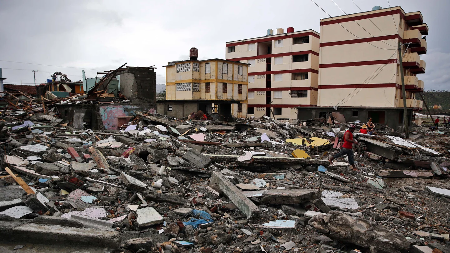 Los destrozos y estragos causados por el paso del huracán Matthew en Baracoa, provincia de Guantánamo (Cuba) Los destrozos y estragos causados por el paso del huracán Matthew en Baracoa, provincia de Guantánamo (Cuba)