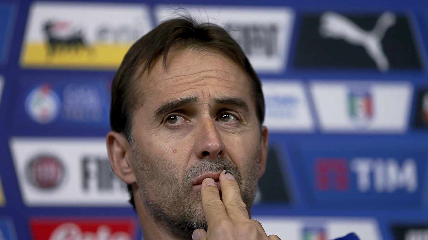 Julen Lopetegui, en la rueda de prensa previa al choque con Italia Julen Lopetegui, en la rueda de prensa previa al choque con Italia