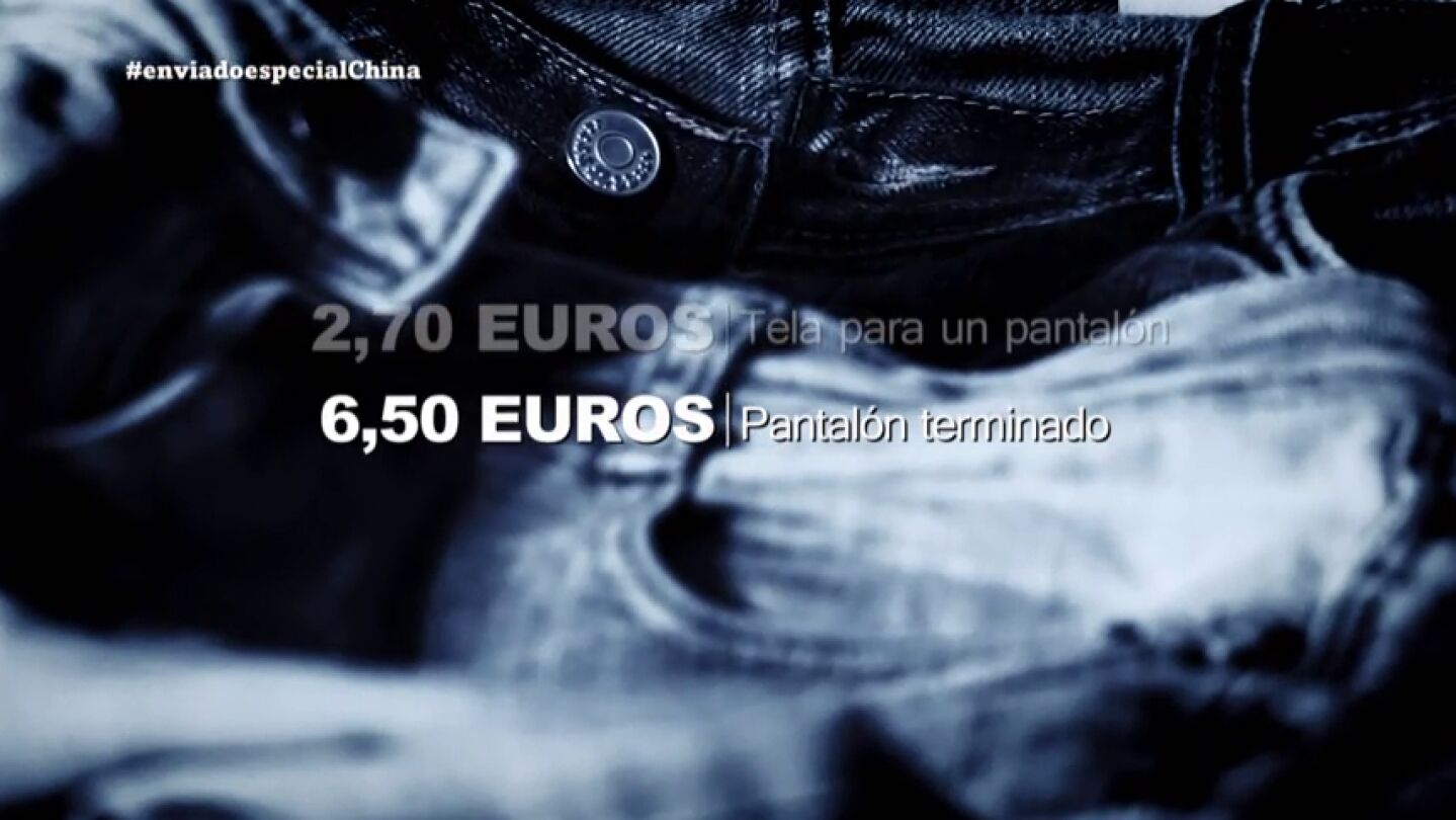 Frame 203.832847 de: El precio final de un vaquero en China: "Un pantal&oacute;n terminado puede costar unos 6,50 euros"