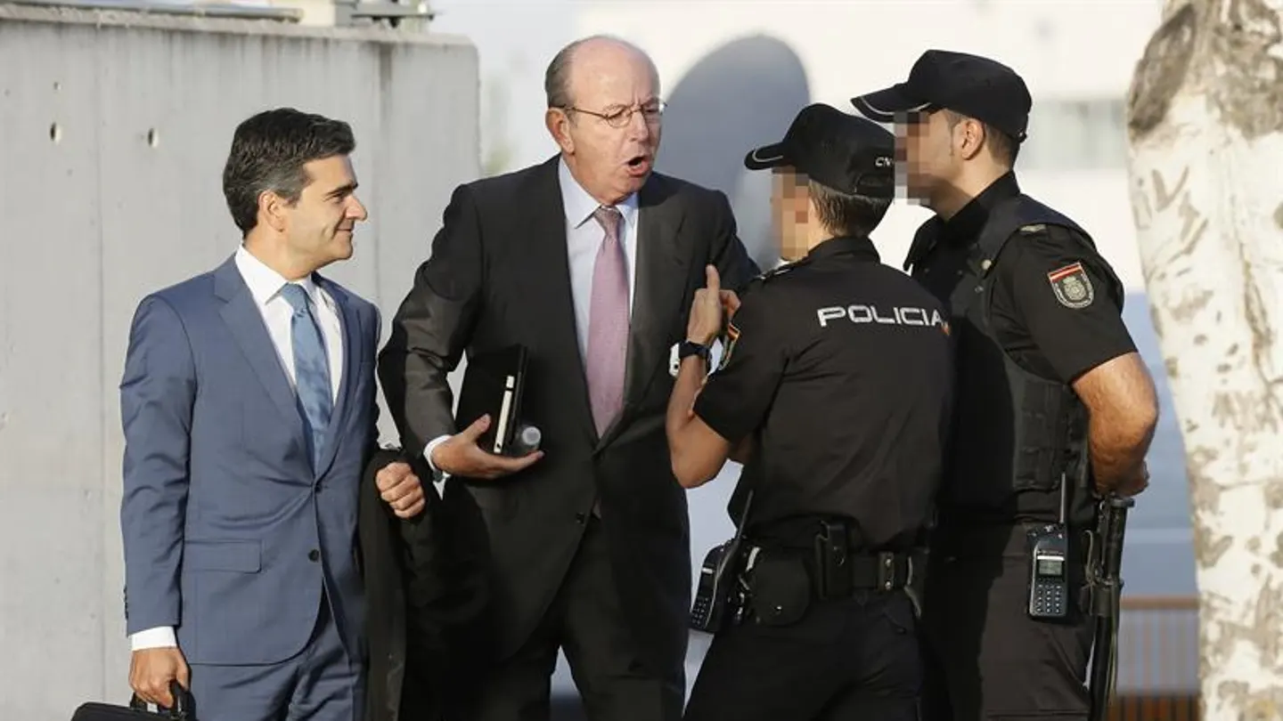 El exjefe de la Casa del Rey, Rafael Spottorno, a su llegada a la Audiencia Nacional El exjefe de la Casa del Rey, Rafael Spottorno, a su llegada a la Audiencia Nacional