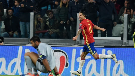 Vitolo celebrando su gol ante la Selección de Italia Vitolo celebrando su gol ante la Selección de Italia