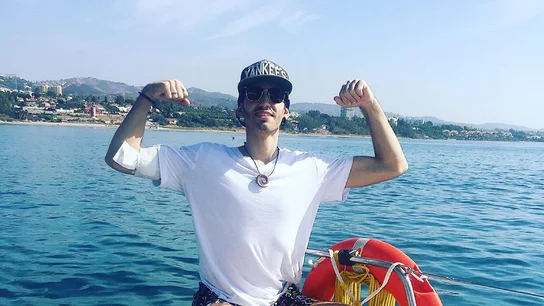 Pablo Ráez posa tras conseguir un donante compatible Pablo Ráez posa tras conseguir un donante compatible