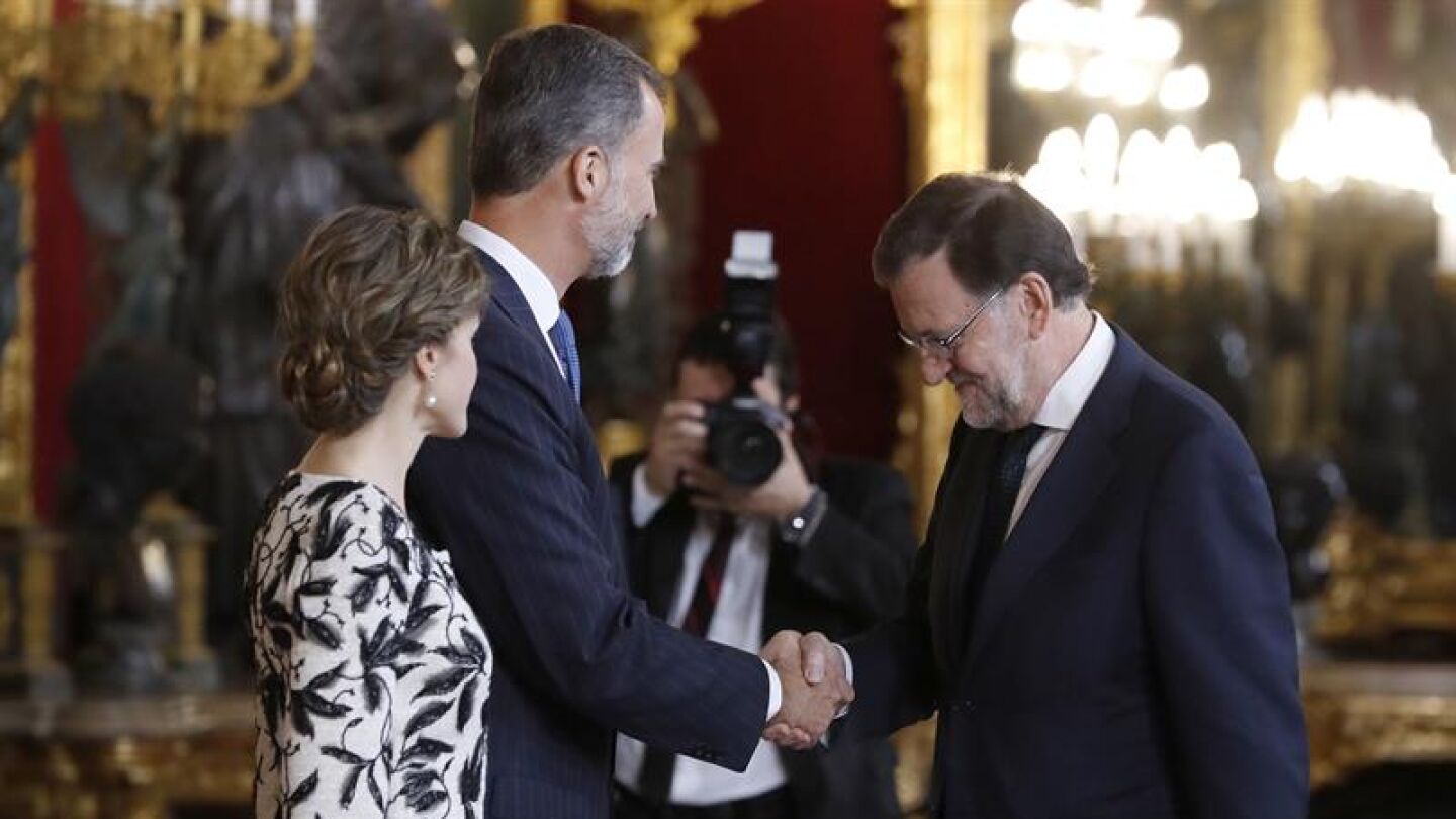 El presidente del Gobierno en la recepci&oacute;n oficial de los Reyes en el Palacio Real