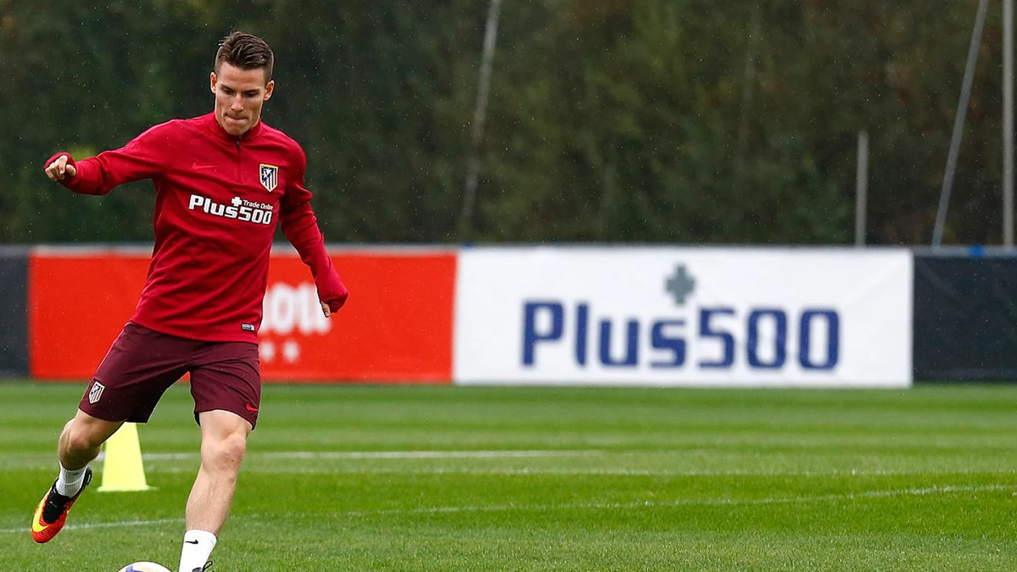 Kevin Gameiro entrena con el Atlético de Madrid Kevin Gameiro entrena con el Atlético de Madrid