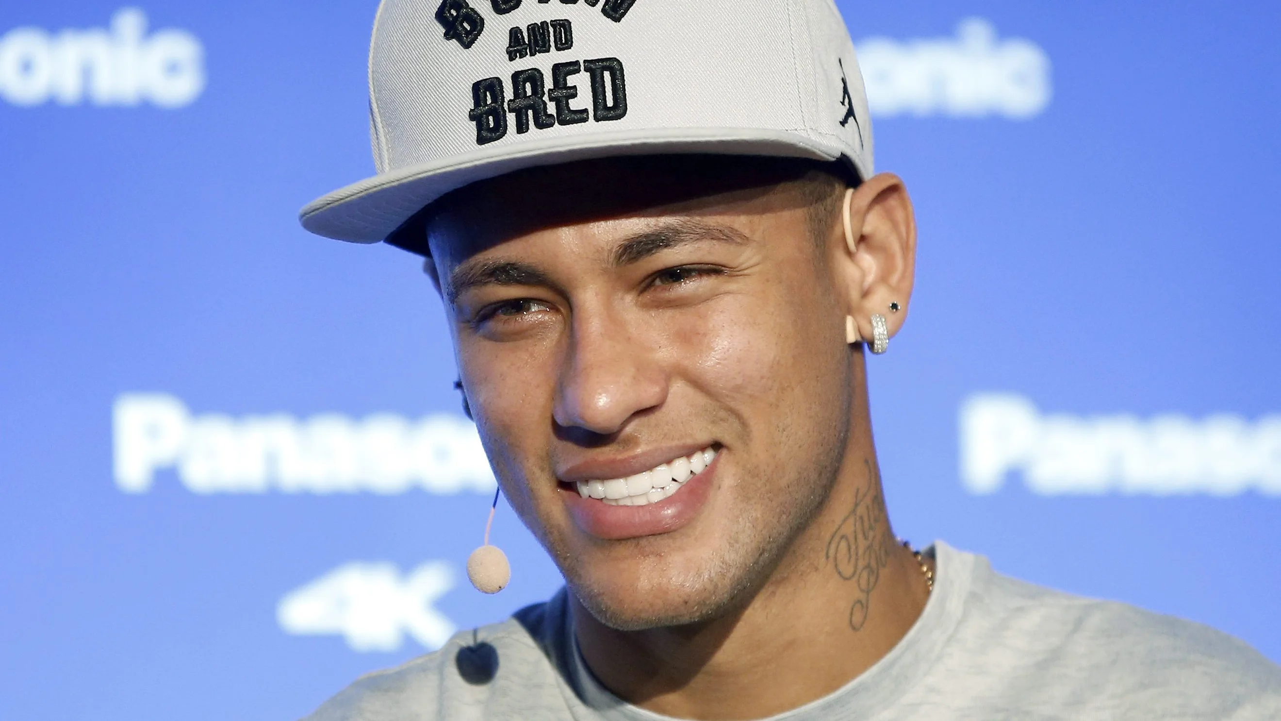 Neymar, en un acto publicitario Neymar, en un acto publicitario