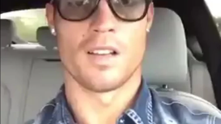 Cristiano Ronaldo presume de chófer en instagram