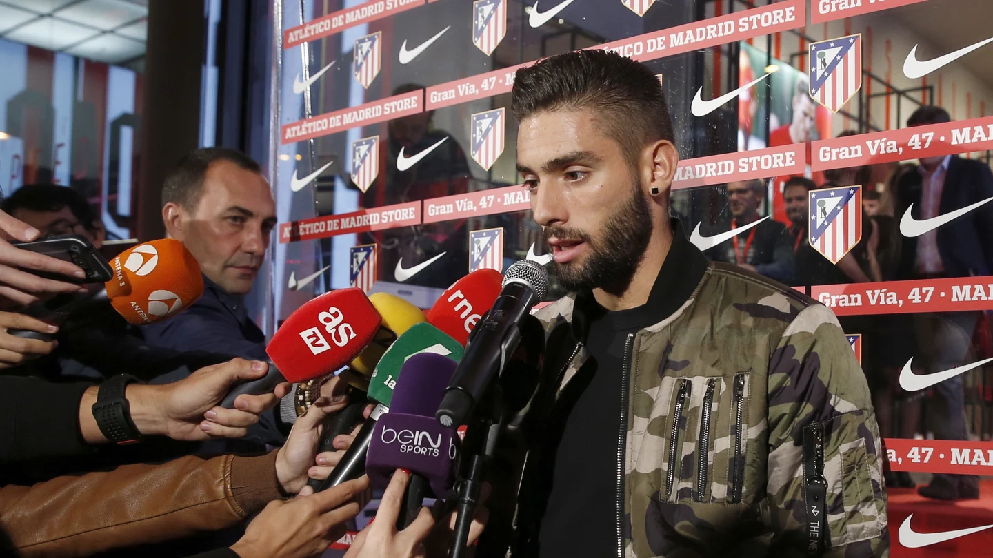 Carrasco en la presentación de la tienda del Atlético de Madrid Carrasco en la presentación de la tienda del Atlético de Madrid