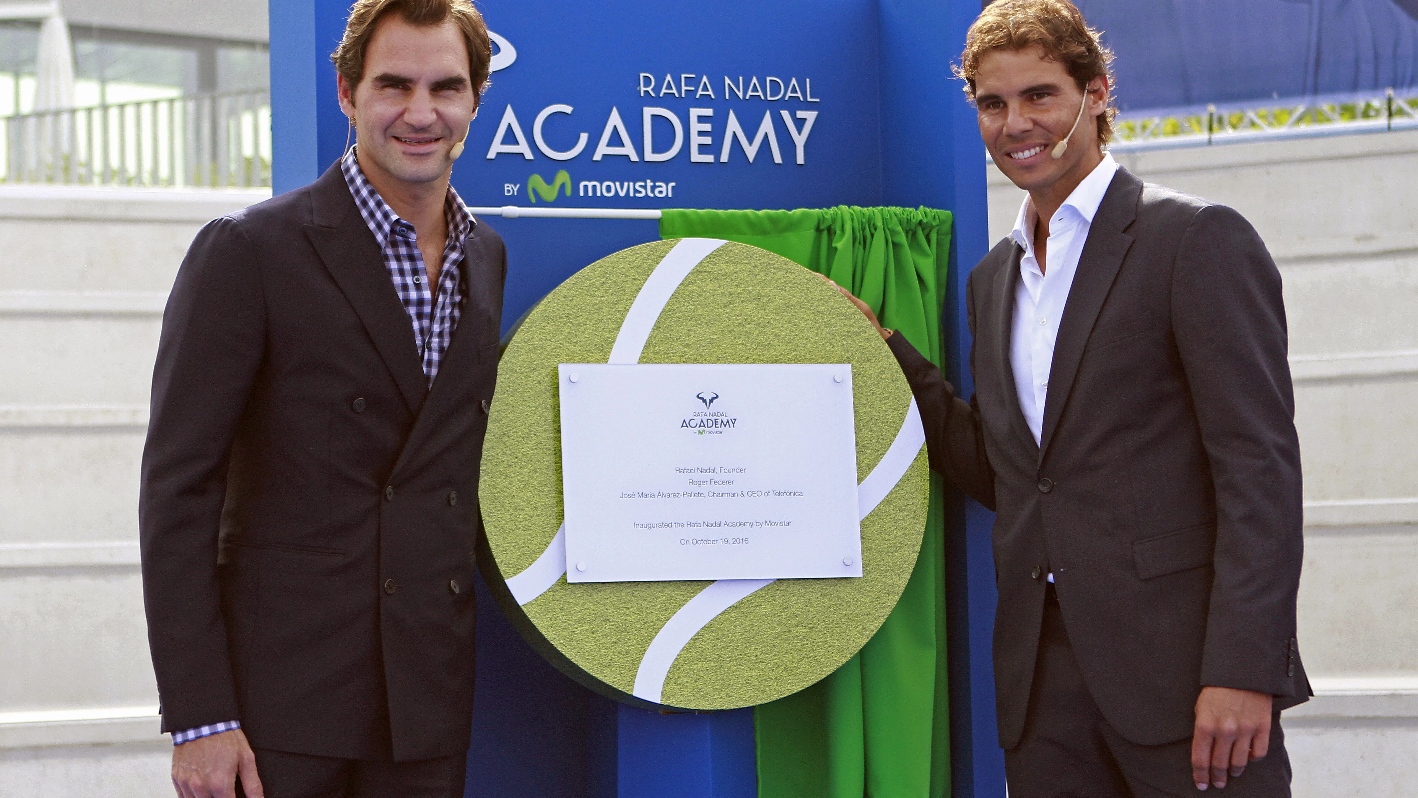 Rafa Nadal, en la inauguración de su Academia junto a Roger Federer