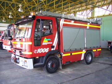 Imagen de archivo de un camión de bomberos. Imagen de archivo de un camión de bomberos.