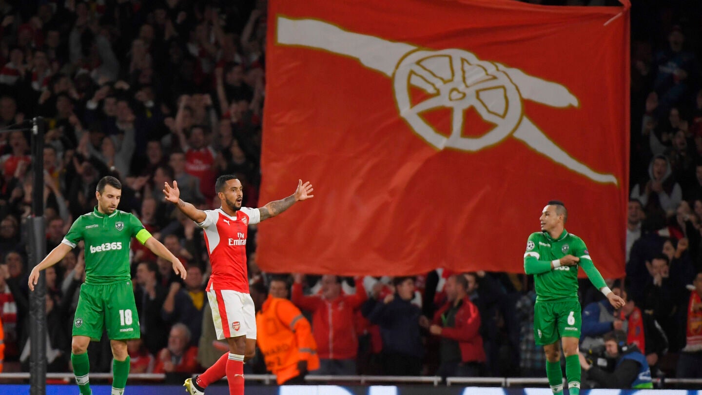 Walcott celebra su gol contra el Ludogorets