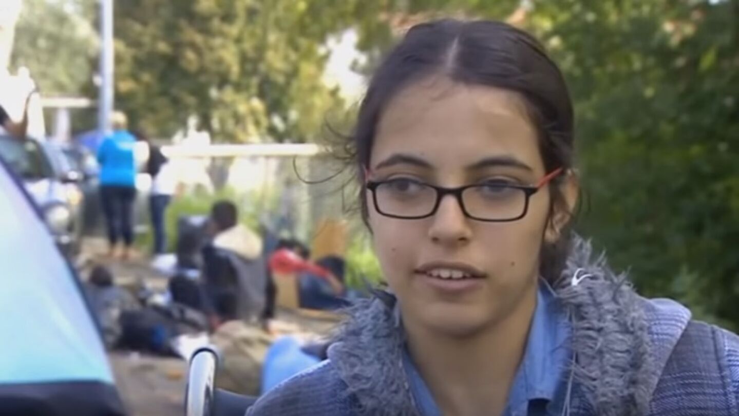 Nujeen huye de Siria