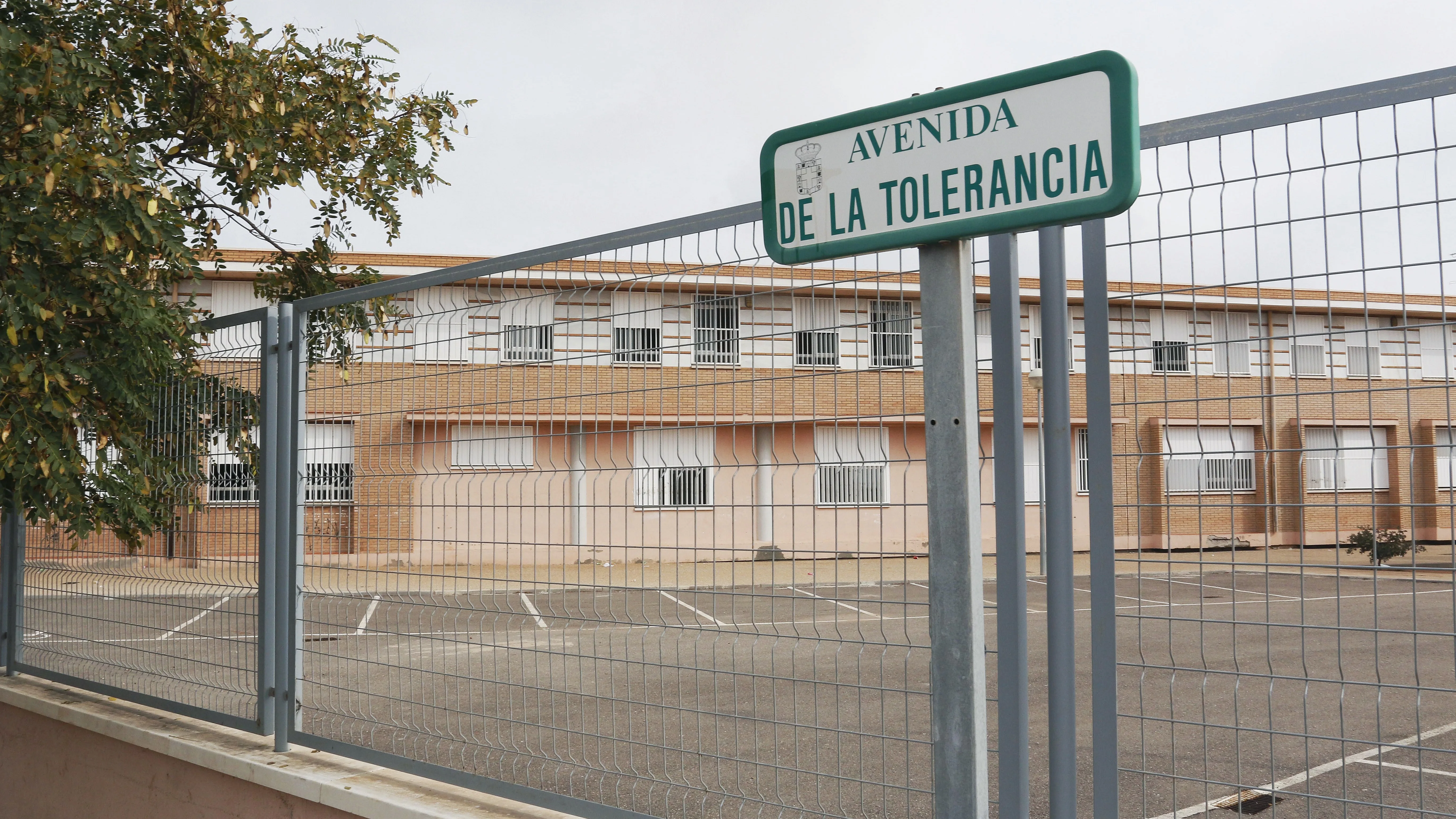  Vista del exterior del instituto de Enseñanza Secundaria Río Andarax, ubicado en la barriada almeriense de El Puche 