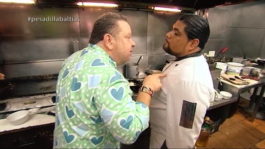 Alberto Chicote se enfrenta al amante de la cocina, Ronal: "¿Dónde aprendiste tú a cocinar, en una cueva de trolls? Alberto Chicote se enfrenta al amante de la cocina, Ronal: "¿Dónde aprendiste tú a cocinar, en una cueva de trolls?