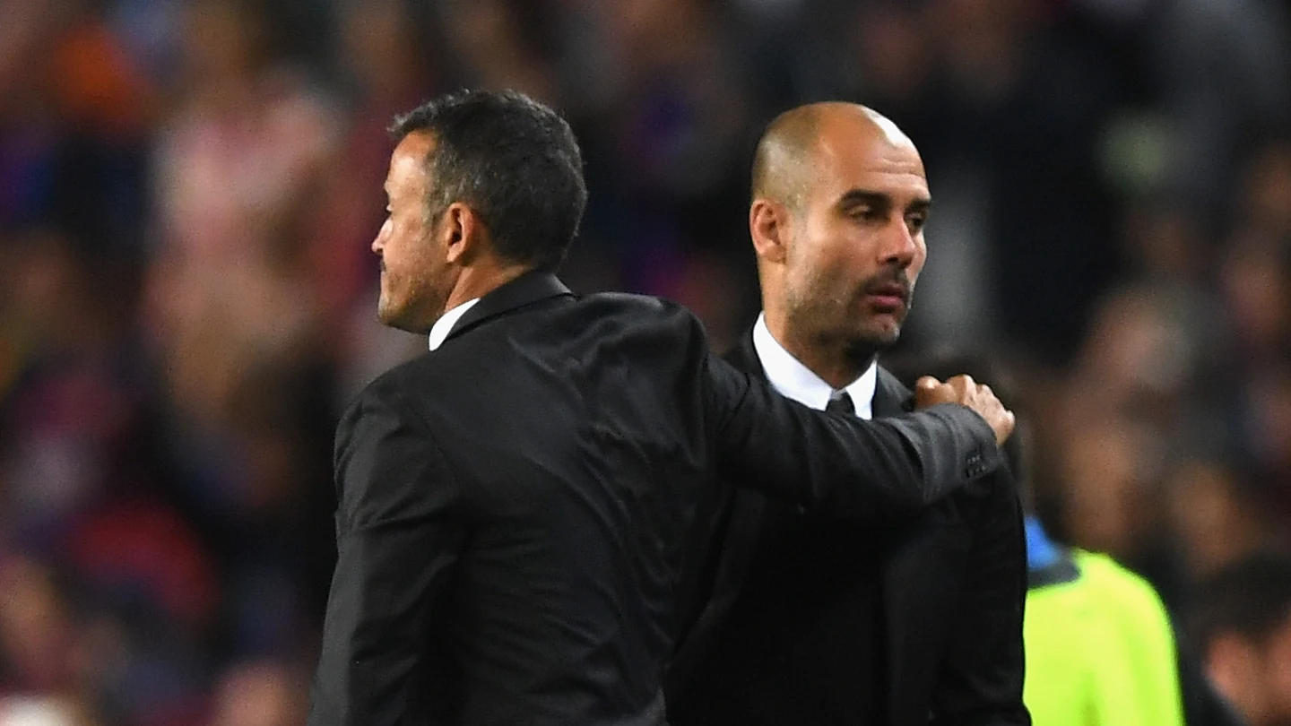 Luis Enrique y Guardiola se saludan Luis Enrique y Guardiola se saludan