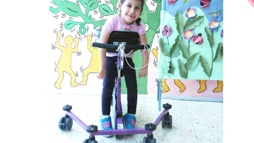 Nahir, la niña de cinco años cuyos padres no pueden permitirse costear el tratamiento que necesita Nahir, la niña de cinco años cuyos padres no pueden permitirse costear el tratamiento que necesita
