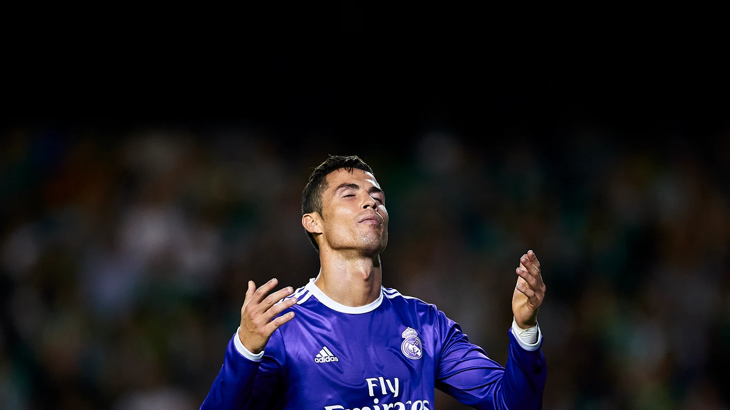 Cristiano Ronaldo se lamenta tras una jugada Cristiano Ronaldo se lamenta tras una jugada