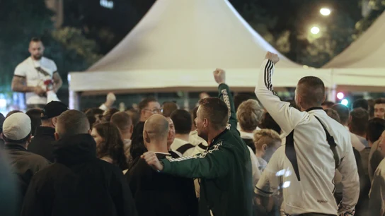 Aficionados del Legia en las inmediaciones del estadio Santiago Bernabéu Aficionados del Legia en las inmediaciones del estadio Santiago Bernabéu
