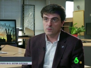 Frame 2.840839 de: Jorge Morales: "El bono social de 2015-2016, unos 400 millones, lo vamos a pagar directamente los consumidores" Frame 2.840839 de: Jorge Morales: "El bono social de 2015-2016, unos 400 millones, lo vamos a pagar directamente los consumidores"