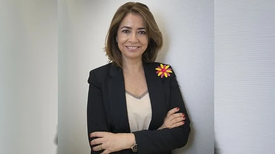 Imagen de la cuenta de Twitter de Elena González-Moñux Imagen de la cuenta de Twitter de Elena González-Moñux