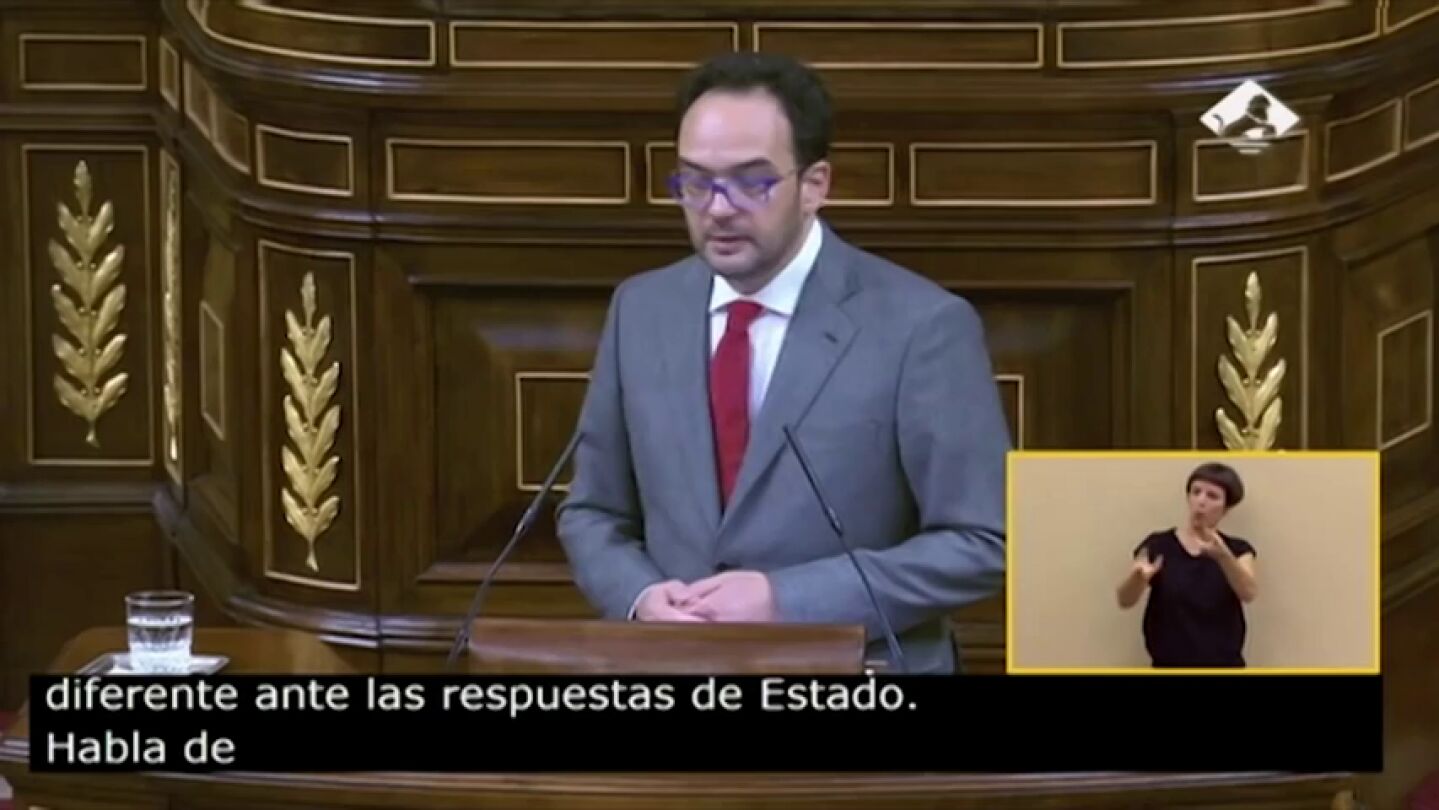 Frame 0.0 de: Hernando acusa al Gobierno de enviar un plan presupuestario con 5.500 millones de ajuste