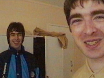 Liam y Noel Gallagher, integrantes de Oasis Liam y Noel Gallagher, integrantes de Oasis