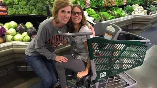 Drew Ann Long y su hija Drew Ann Long y su hija