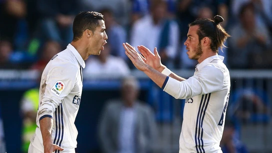 Cristiano Ronaldo celebra uno de sus goles junto a Gareth Bale Cristiano Ronaldo celebra uno de sus goles junto a Gareth Bale