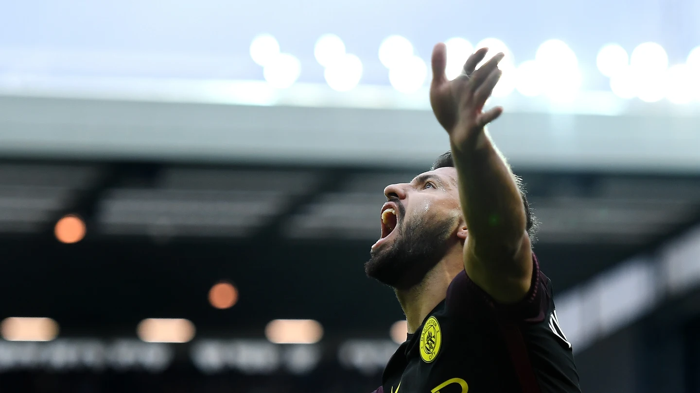 Agüero, celebrando uno de sus goles ante el West Brom Agüero, celebrando uno de sus goles ante el West Brom